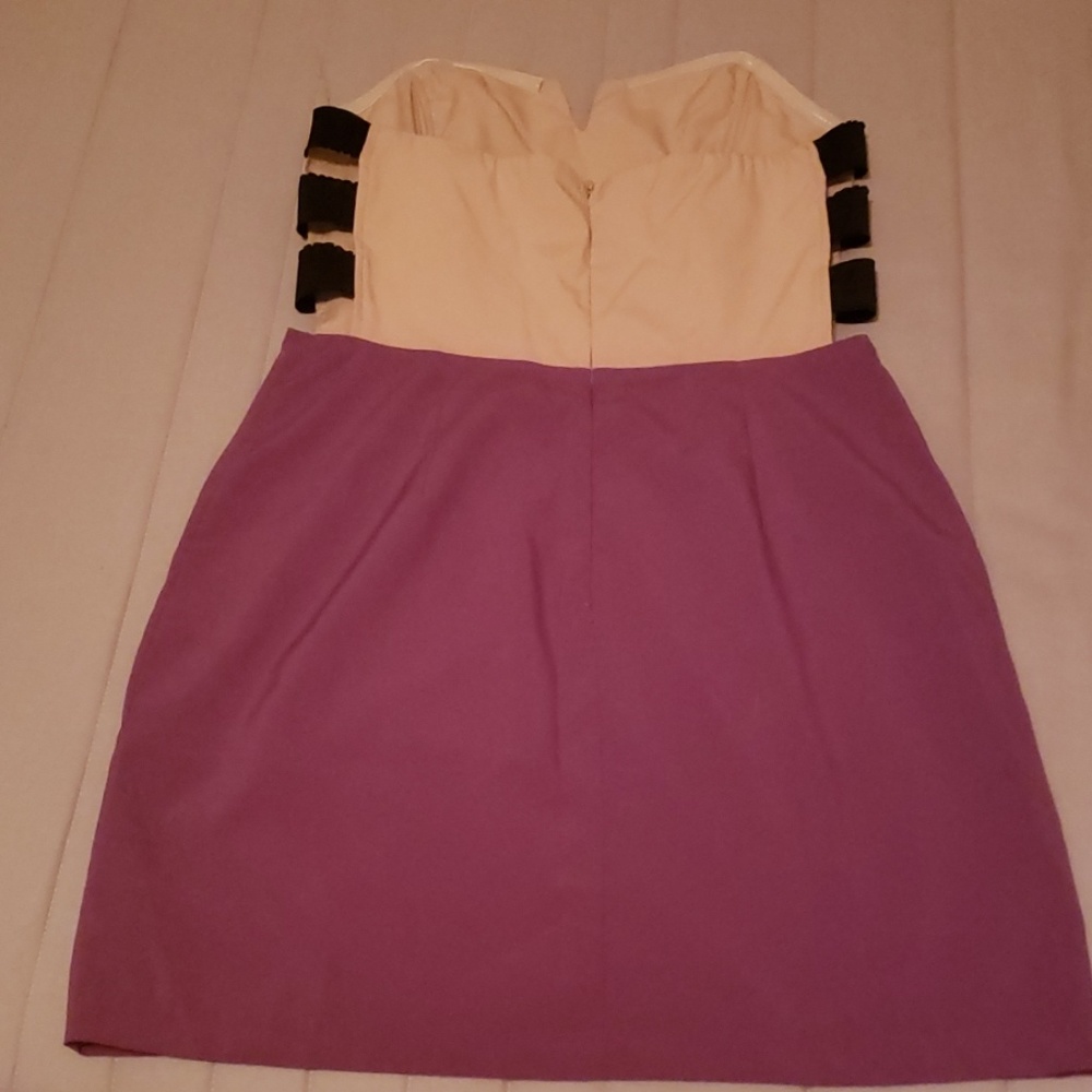 Dress - Picture 2 of 2